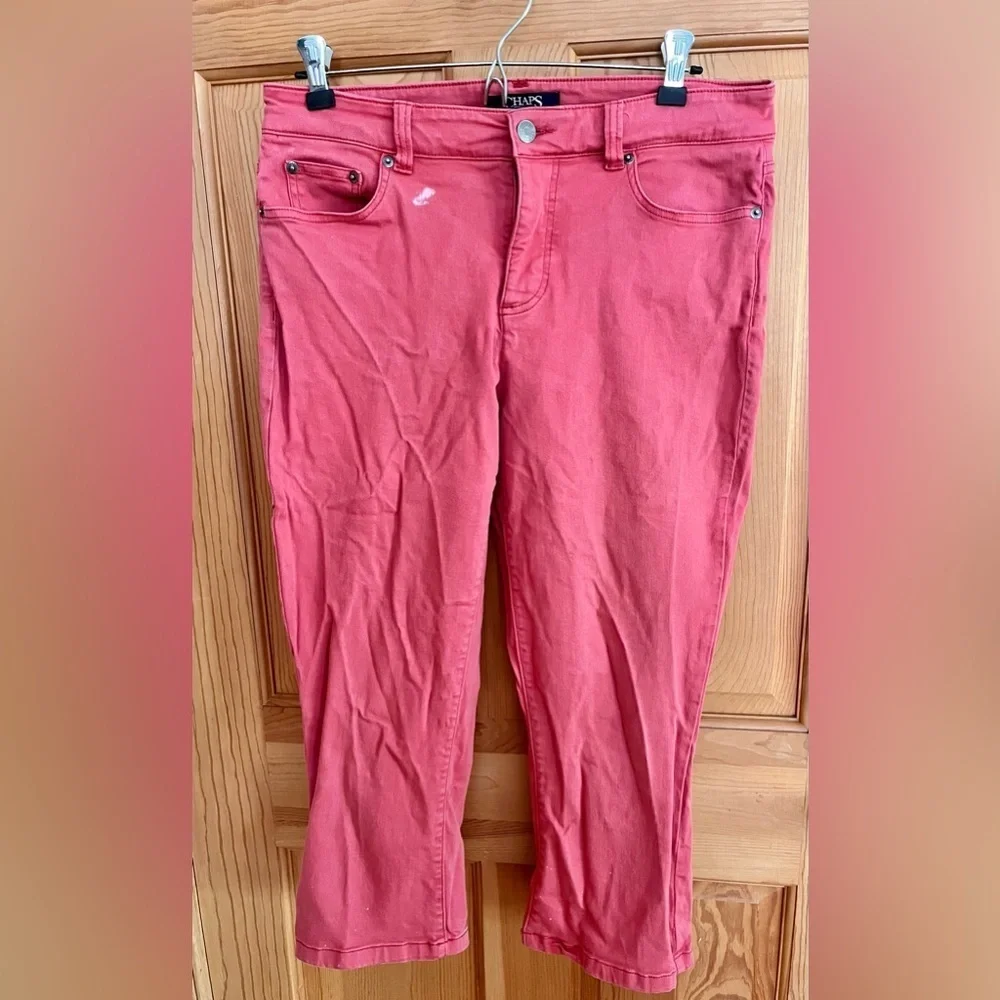 Chaps Sz 8 Faded Red Capri Jeans Distressed Bleach Splashes Grunge Summer VTG